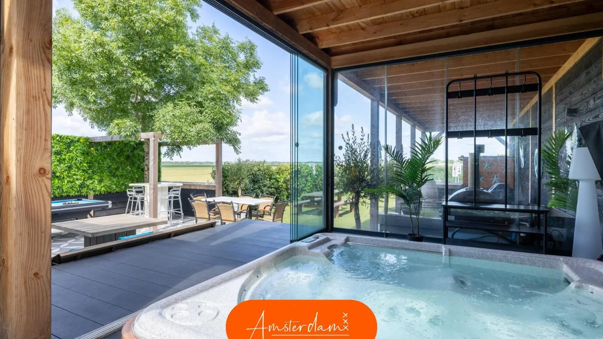 Villa Amsterdam Group Stay - 26 Beds - Jacuzzi & Sauna Zwanenburg